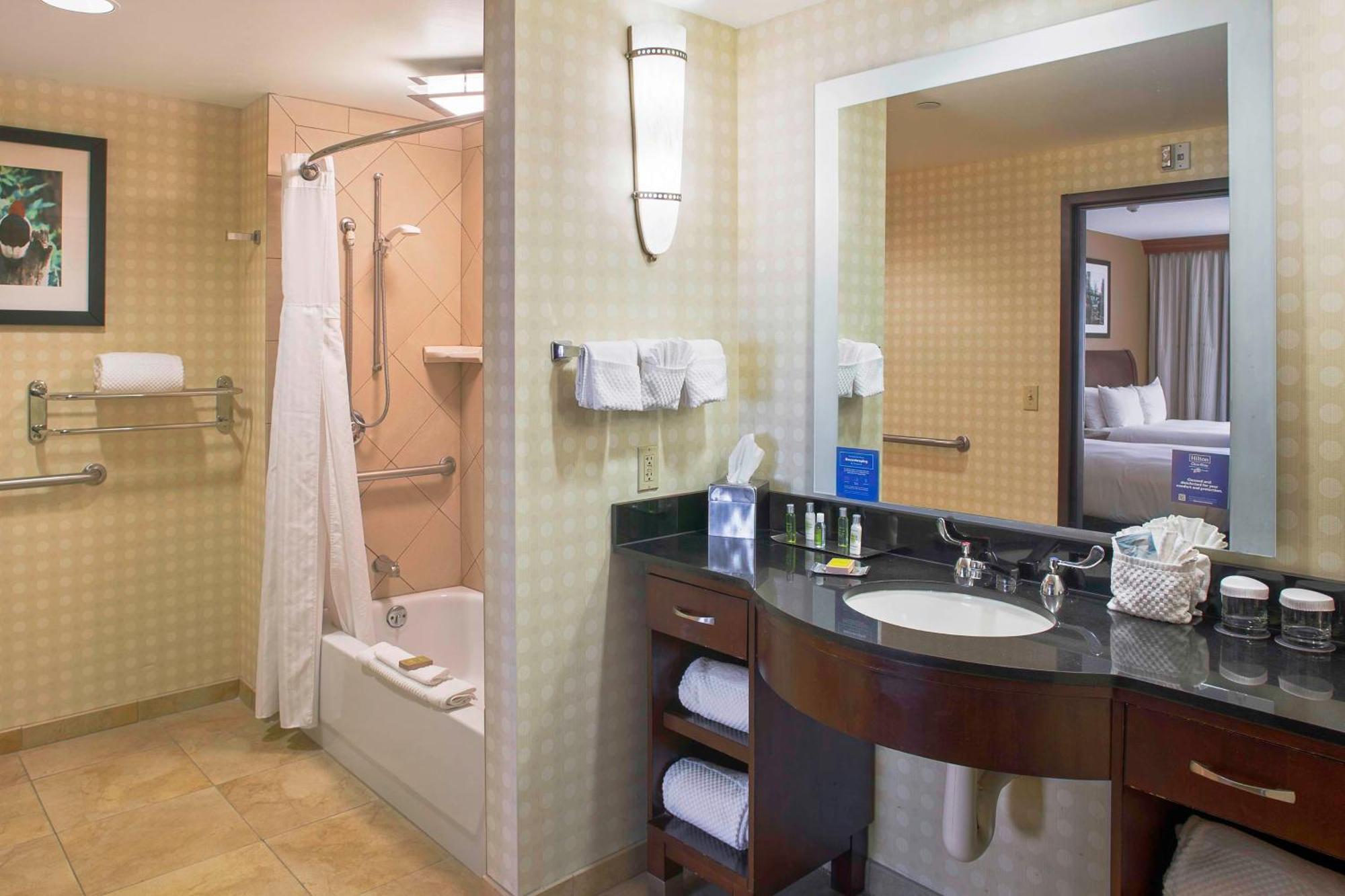 Doubletree Suites By Hilton Bentonville Extérieur photo