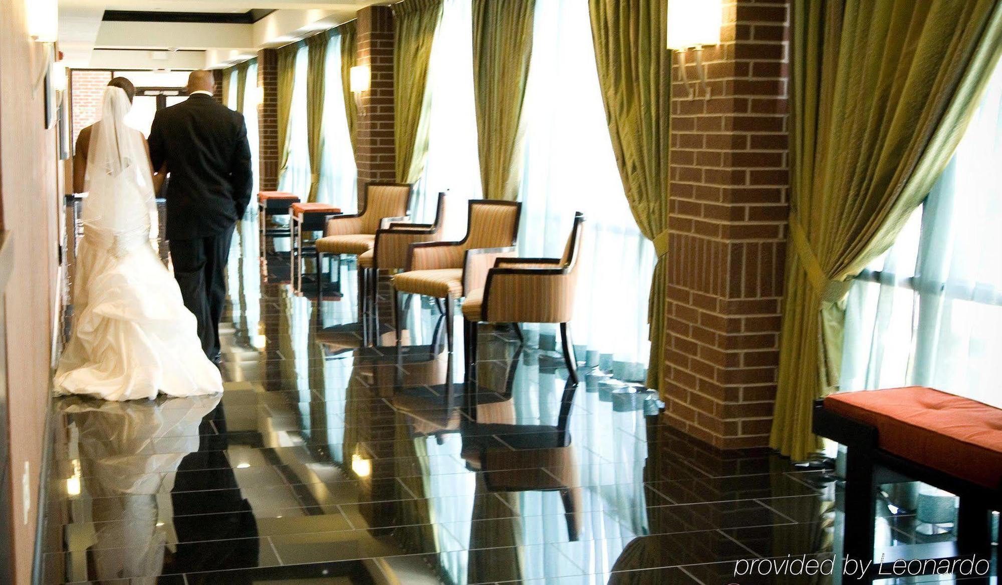 Doubletree Suites By Hilton Bentonville Intérieur photo